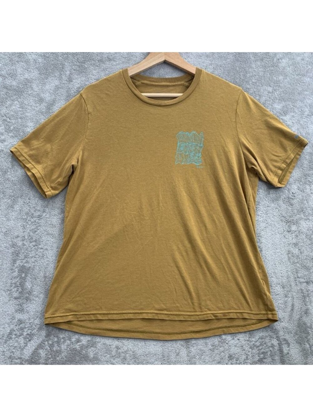 Janji Runterra Bio Shirt Mens M Run Everywhere Gold Supima Cotton Performance